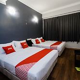 OYO 89578 Dung Fang Hotel No. 1 Sibu