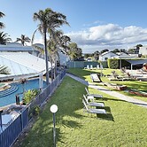 Whitecliffs Beach Resort