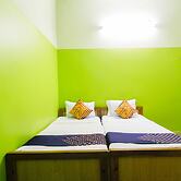 SPOT ON 60738 Senaithalaivar Residency