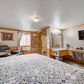 Livingston Inn - Historic