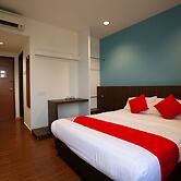 OYO 89487 Space Hotel