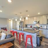 2BR Modern & Chic Comfy Home in Old Colorado