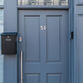 2 Bed Flat in Pedestrianized High Street