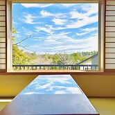 Cozy Villa with Hot springs and Nature