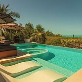 Casa Punta Coco & Beach Club