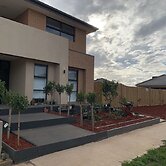 Apple House Truganina