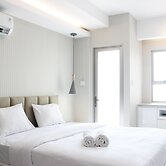 Gorgeous Studio at Mekarwangi Square Apartment with Mountain View