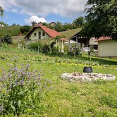 Apartment at the Vesel Homestead, Local Experience