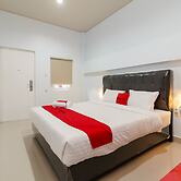 RedDoorz Plus near Palembang Icon Mall 2