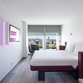 YOTEL Porto