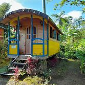 Hosteria La Roulotte Mindo