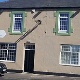 Old Barrington Arms Apartments