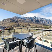 Executive 2 Bedroom Apartment Remarkables Park