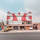 Super OYO 1640 Fallinda Hotel