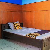 OYO Life  1708 Hotel Budi Famili 1 Syariah