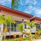 Cozy cottage with kitchen of Maenam 4