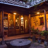 Pig's Inn Huangshan Xidi