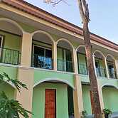 Terminal 1 cafe and resort