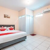 Super OYO 1868 J&b Room Pramuka