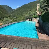 Oliveto Stunning Property With Private Garden