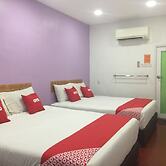 OYO 89671 Changlun Star Motel
