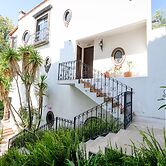 Charming Villas by Casa Holistic B&B