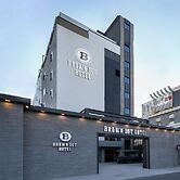 Brown Dot Hotel Sasang Renecite