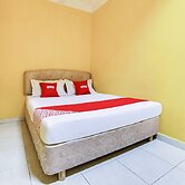 OYO 89406 Lucky Budget Hotel
