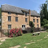 Le Moulin Bleu