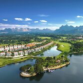 Wyndham Sky Lake Resort and Villas