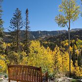 Hilltop Hideaway - Expansive Views From This Private Estate, Hot Tub,