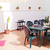 1147 Apartment Alazan