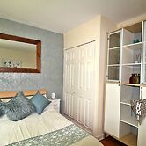 Balcony Apartment - Spacious 2 Large Beds