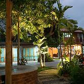 Tha Ma-O Bouteak Homestay