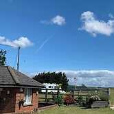 Queen Bower Farm Lodge