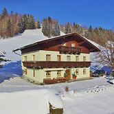 Apartment in Taxenbach Near Ski Lift