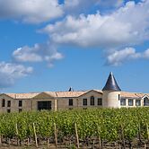 Château Tour Saint-Fort