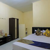 OYO 2371 Islami Family Residence