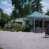 Great Blue Resorts - Woodland Estate