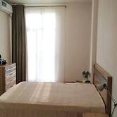 Apartment on Komarova St. 58-218