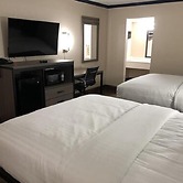Travelers Inn & Suites