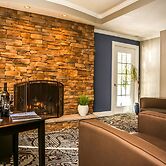 Golden Apple Inn