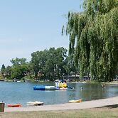 Great Blue Resorts - Cherry Beach Resort