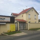 Guesthouse near Charles De Gaulle Airport