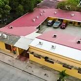 Mados Hotel Tamarindo