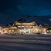 Sunny Valley Mountain Lodge