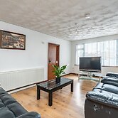 College Street Abode - Guest House