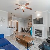 Modern Uptown Dallas Stay by Amyfinehouse