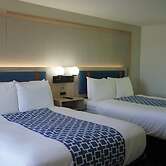 Bay Inn & Suites Troy