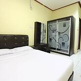 OYO 89819 Raz Hotel Kelulut